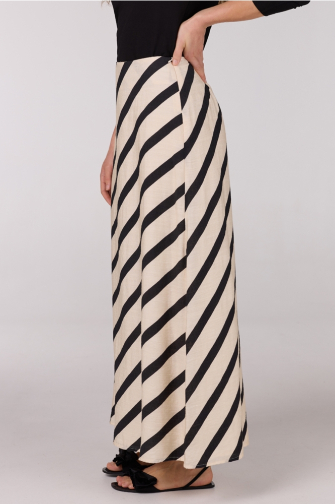 THIRZA SS25 ROK BS 688 LONG 000131 SAND BLACK